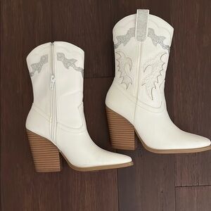Women's White Western Boots